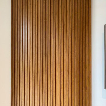 Bamboo profiled panels in modern city apartment