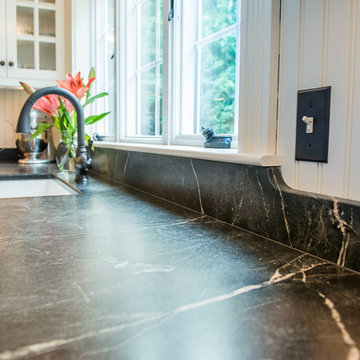 Falls Kitchen