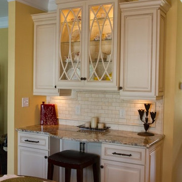 Multi-Functional Serving Area and Desk