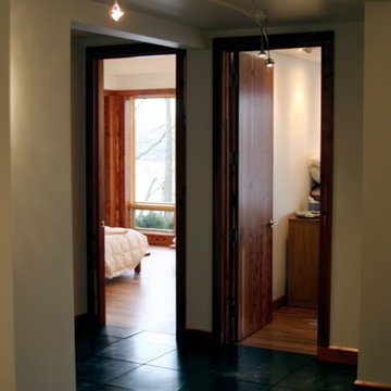 URBAN LOFT MEETS THE LAKE