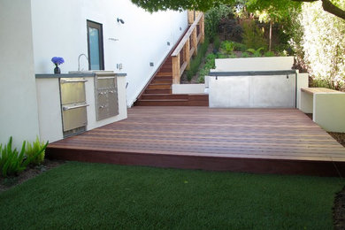 This is an example of a contemporary garden in San Francisco.