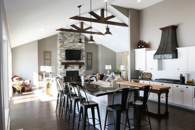 Inspiration for a contemporary kitchen remodel in Minneapolis