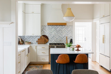 Kitchen - transitional kitchen idea in Seattle