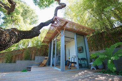 Small minimalist one-story glass exterior home photo in San Francisco