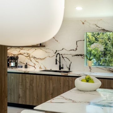 ✨ Design, Functionality, and Style in One Kitchen