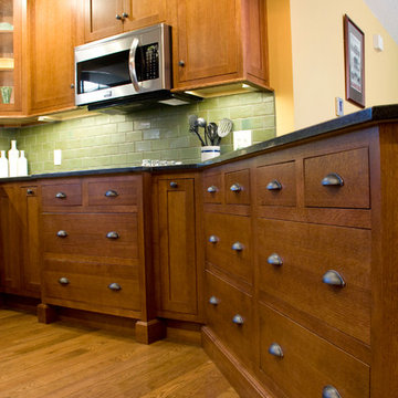 Quarter Sawn Inset Oak Kitchen