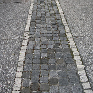 Stone Pavers – Antique, Reclaimed Limestone ‘Basalt’ pavers