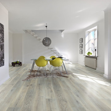 Kingsquard Oak - *NEW* Courtier Premium 9" Wide Luxury Planks