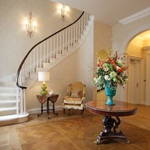 GROVE HOUSE - ENTRANCE HALL