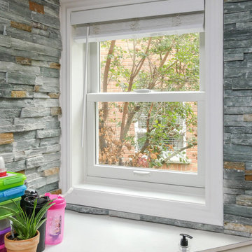 Nice New Double Hung Window in Great Kitchen - Renewal by Andersen Greater Toron