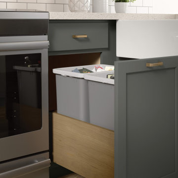 Aristokraft Greyhound & Quill Kitchen