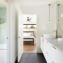 Kendall’s Bathroom