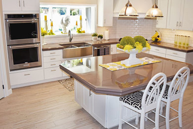 Example of a classic kitchen design in Denver