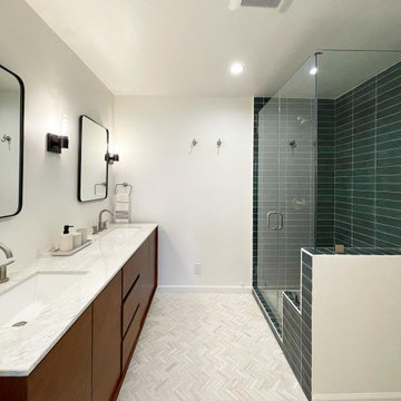 Vibrant Elegance: A Modern Bathroom Transformation