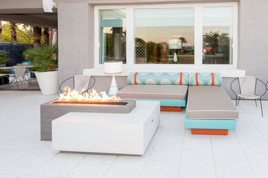 Trendy patio photo in Las Vegas