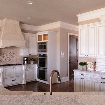 Custom Traditional Kitchen