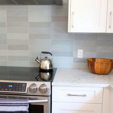 Transitional Kitchen in Lynn Valley