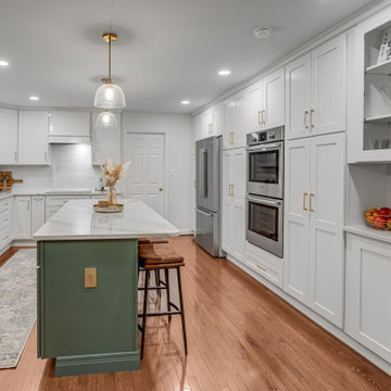 Transitional Two Finish Kitchen Remodel Woodbridge, VA | Reico