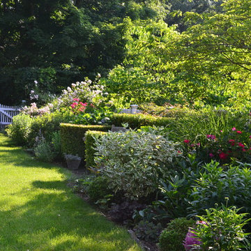 Classic mixed border
