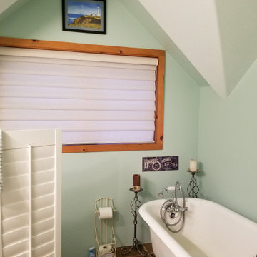 Upstairs bathroom