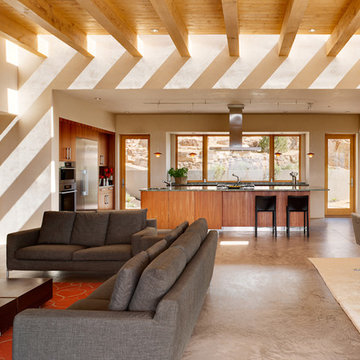 Highly Energy Efficient Southwest Contemporary Home