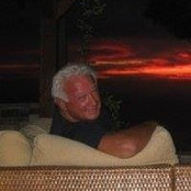 Nick Arvanitidiss foto