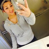 Miranda Anderson's photo