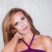 Angie Gallagher's photo