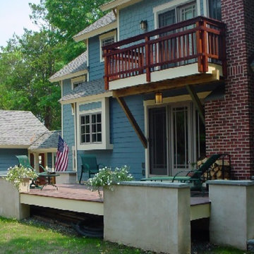 Shared Balcony overlooks rear Deck and Yard