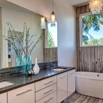 Modern New Construction & Energy Efficient in Downtown Kirkland, WA