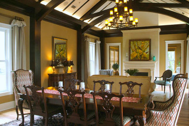 Dining room - dining room idea in Atlanta