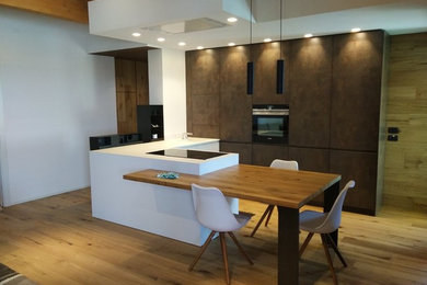 This is an example of a modern kitchen in Milan.