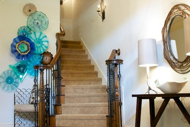 Example of a trendy entryway design in Dallas