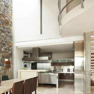 Montreal White Wall Mounted Ethanol Fireplace