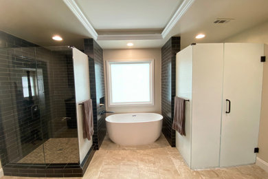 Bathroom - traditional bathroom idea in Atlanta