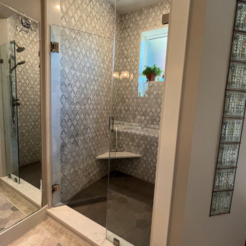 Mockingbird Valley Rd - Contemporary Bathroom