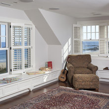 Upper level bedrooms