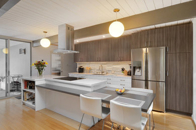 Minimalist kitchen photo in San Francisco