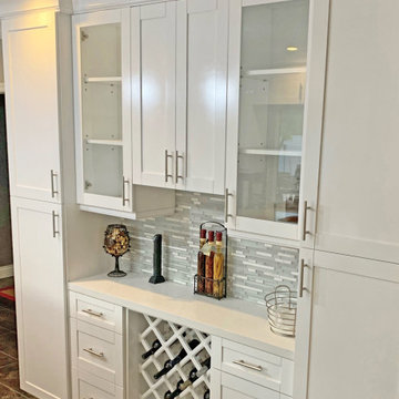 All White Kitchen and Bar - Plantation, Florida