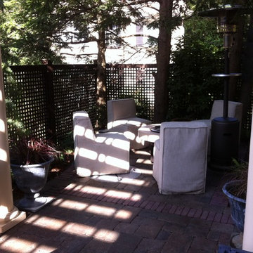 seating area with lattice privacy fence