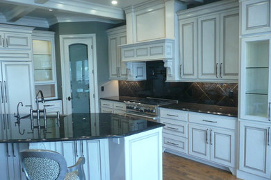 Inspiration for a timeless kitchen remodel in Portland