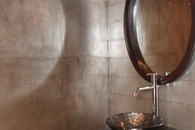 Bathroom - modern bathroom idea in Miami