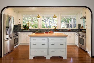 Inspiration for a transitional kitchen remodel in San Francisco