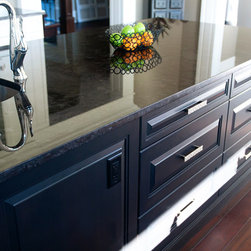 Black and White - Kitchen Cabinetry