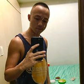 Oliver Huang's photo