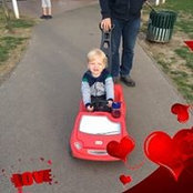 Allison Williams's photo