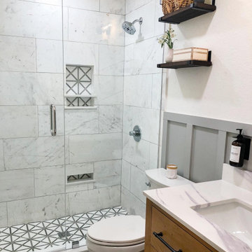 Sandstone guest bathroom