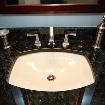 Contemporary Bathroom Remodel in Aurora, IL