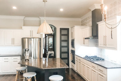 Inspiration for a cottage kitchen remodel in Dallas