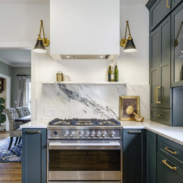 River Hills Revamp: A Dramatic Green Kitchen Makeover